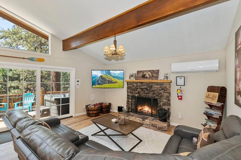 Chalet Monterey W/Hot Tub - Big Decks/Bbq Villa Big Bear Lake Dış mekan fotoğraf