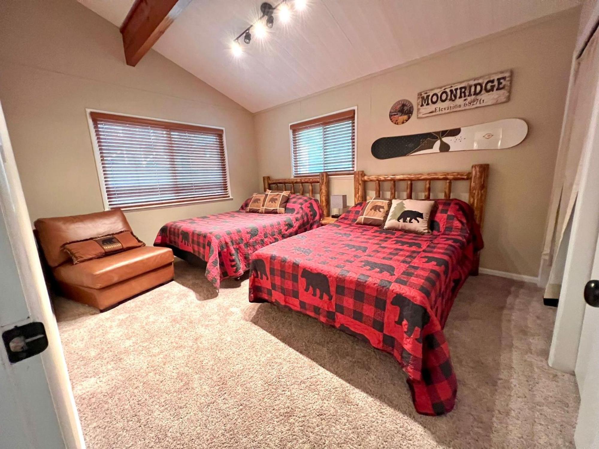 Chalet Monterey W/Hot Tub - Big Decks/Bbq Villa Big Bear Lake Dış mekan fotoğraf