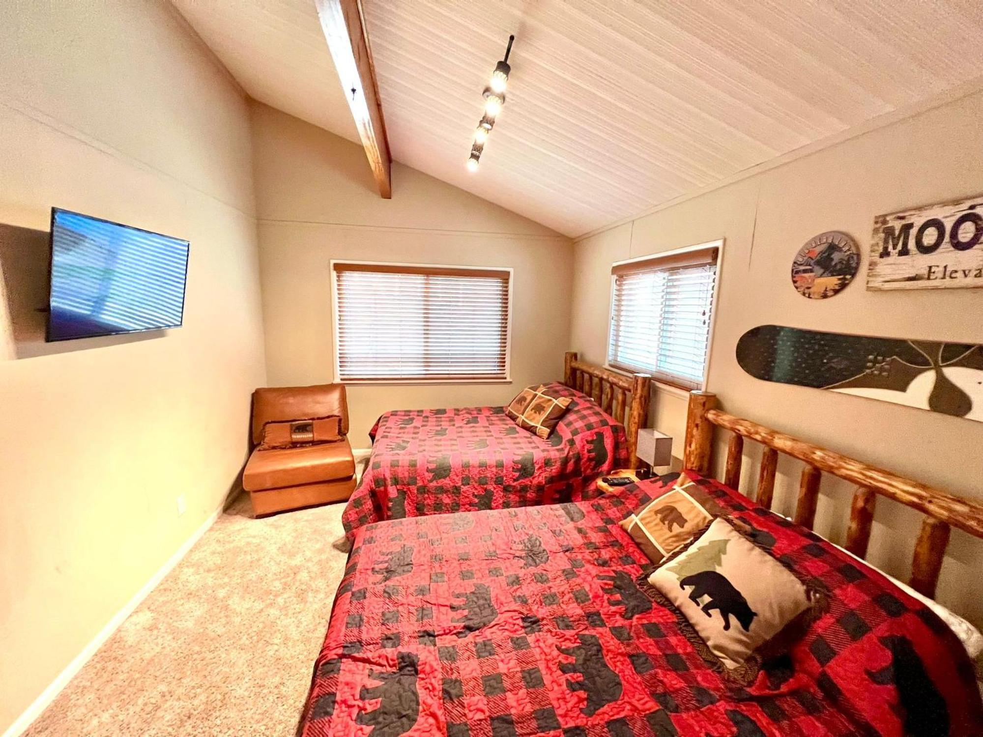 Chalet Monterey W/Hot Tub - Big Decks/Bbq Villa Big Bear Lake Dış mekan fotoğraf